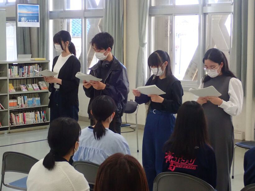 2日目「阪急電車」:電車の中で偶然乗り合わせた人々の物語