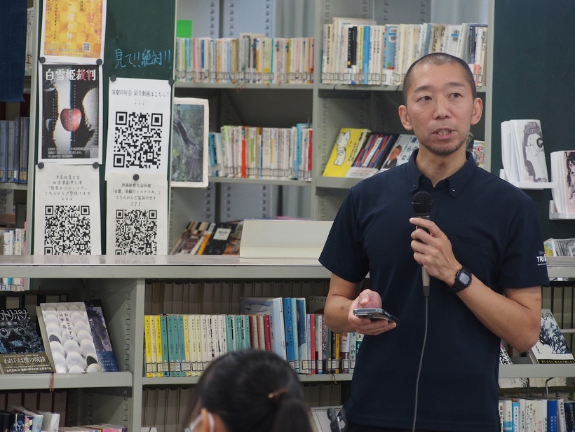 「話し手」の小泉さん