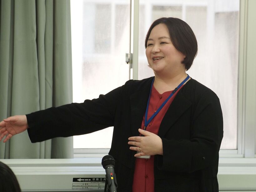 話し手の安蒜美保さん